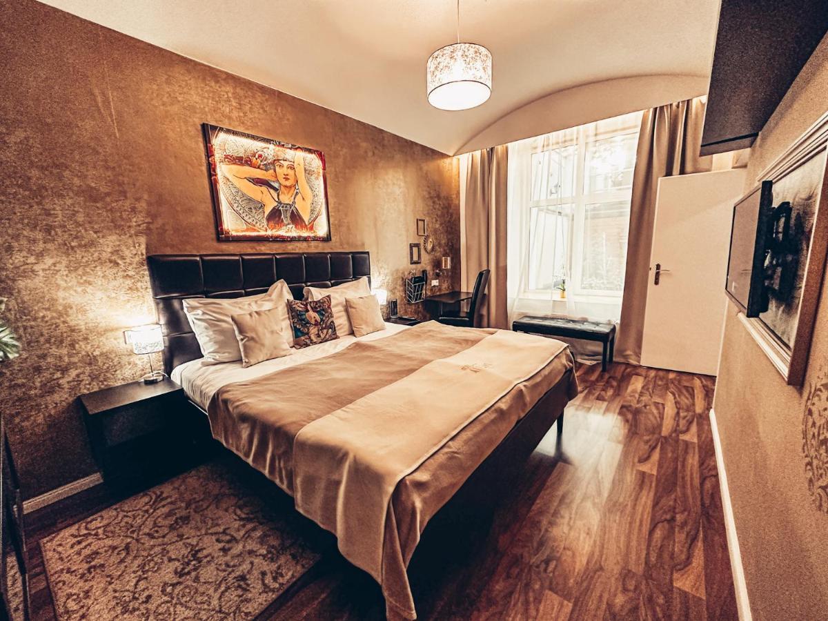 Alfons Boutique Hotel Прага Екстериор снимка