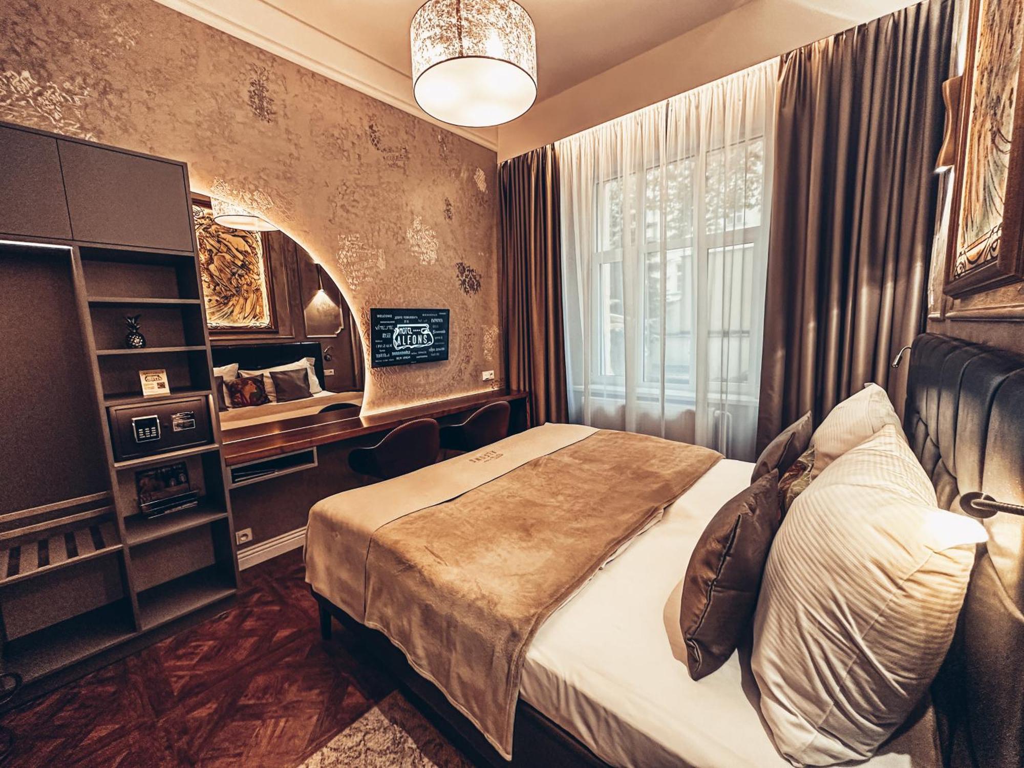 Alfons Boutique Hotel Прага Екстериор снимка