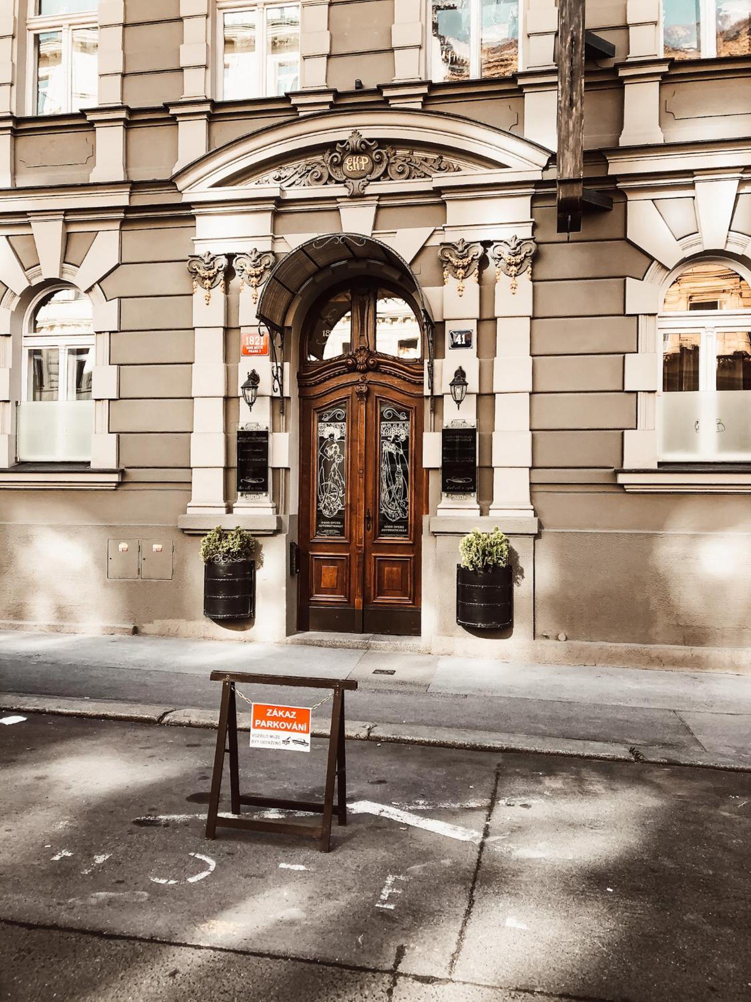 Alfons Boutique Hotel Прага Екстериор снимка