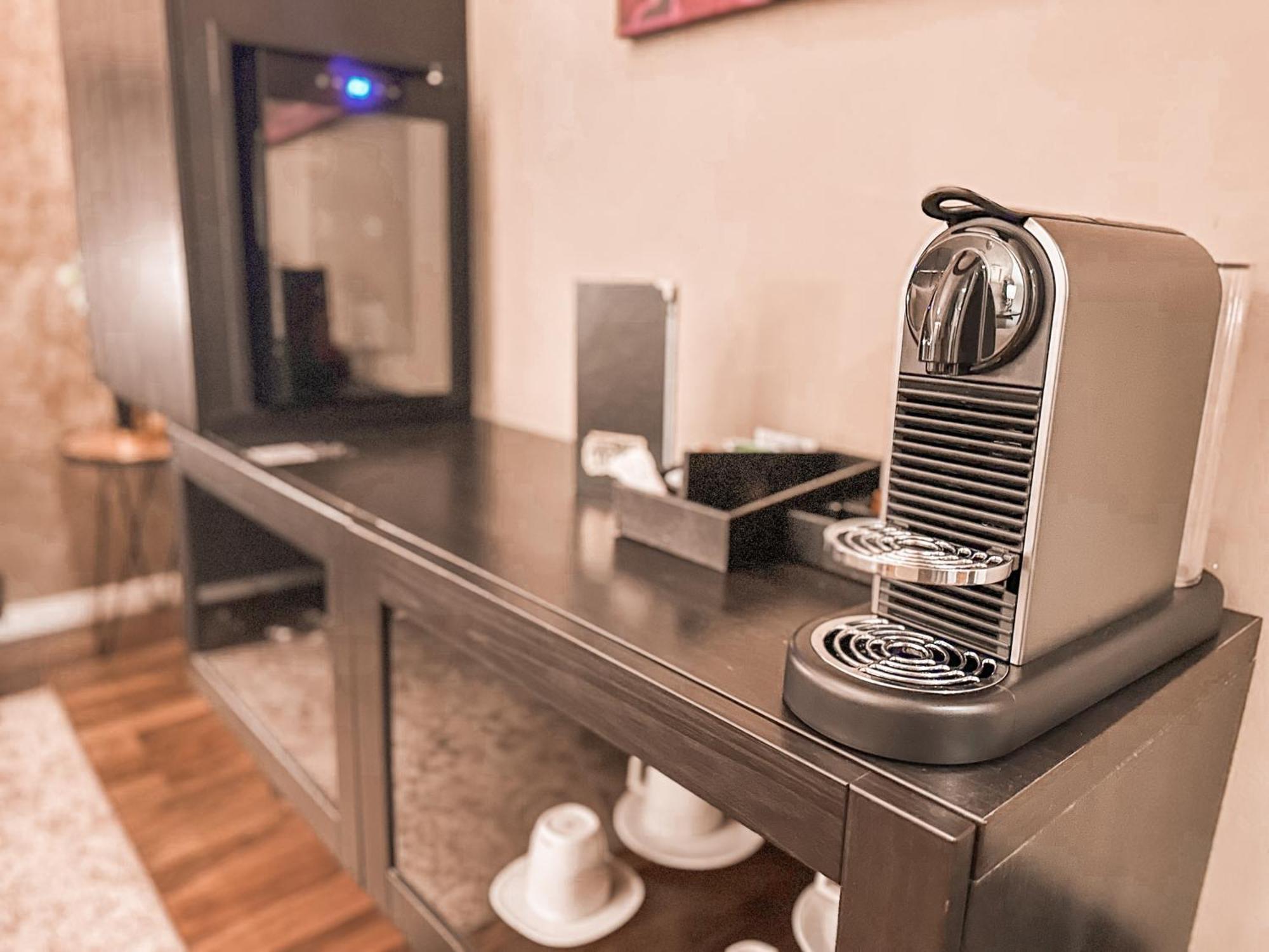 Alfons Boutique Hotel Прага Екстериор снимка